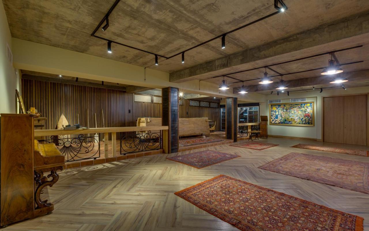 Mukhrantubani Boutique Hotel Tbilisi Buitenkant foto
