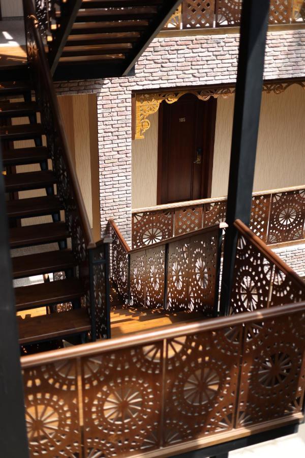 Mukhrantubani Boutique Hotel Tbilisi Buitenkant foto